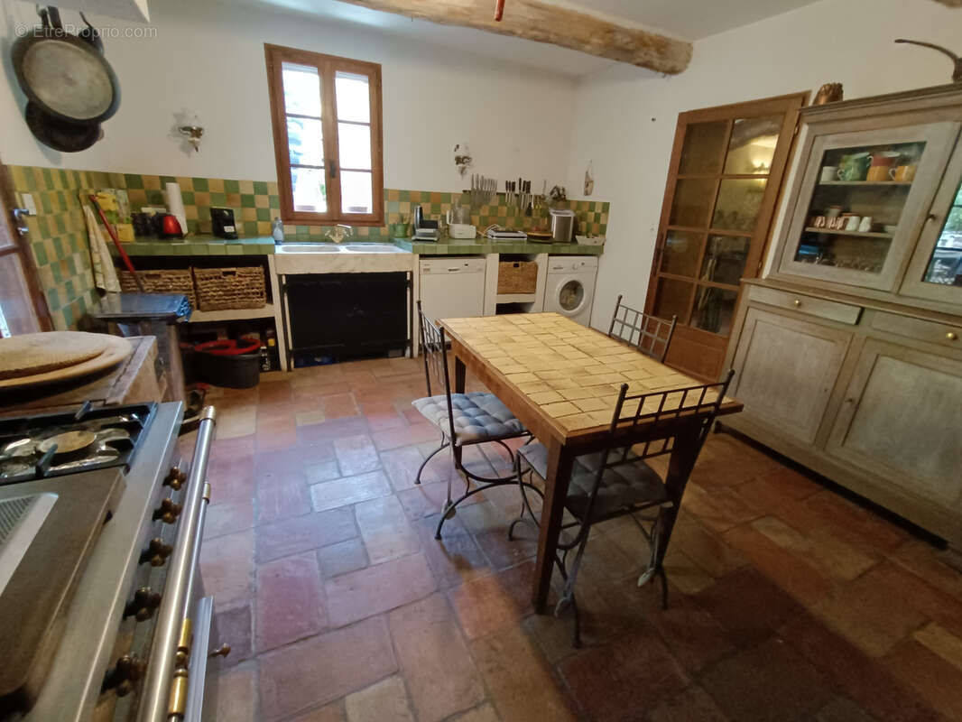 Reilhanette / propriete / ancien moulin restaure / terrain 2ha env. / vue imprenable - photo 30
