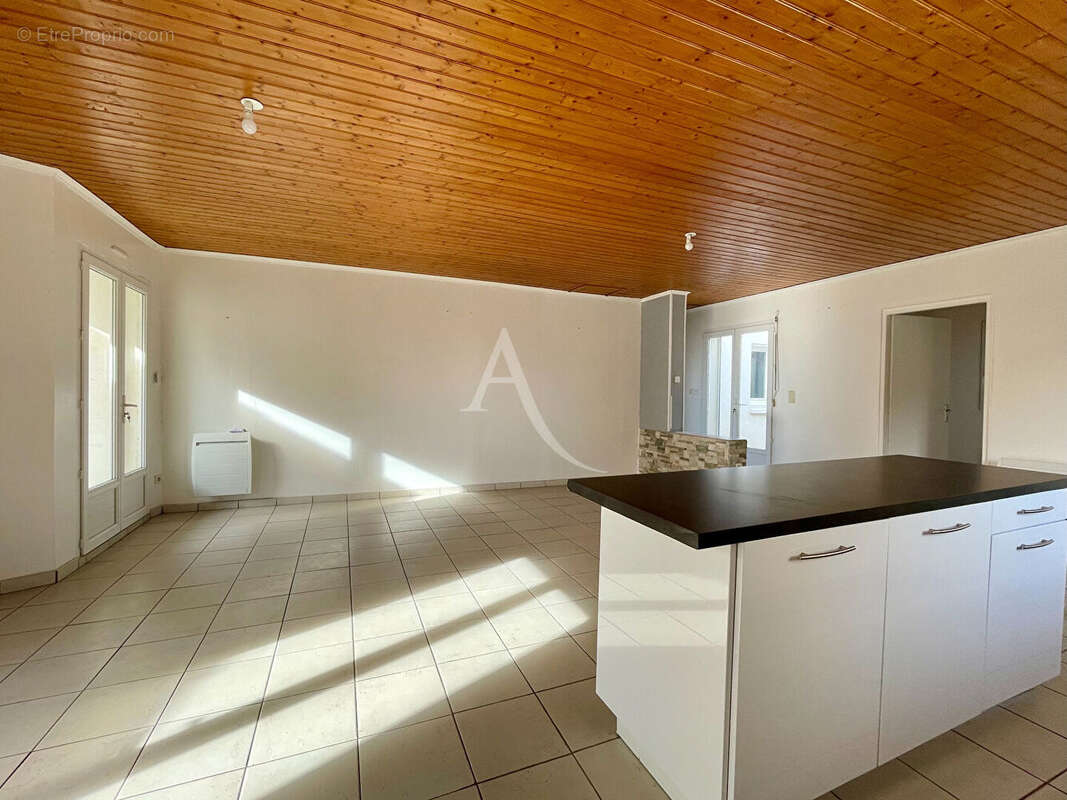 Maison à L&#039;AIGUILLON-SUR-MER