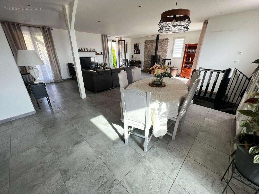 Maison à LA FERTE-SOUS-JOUARRE