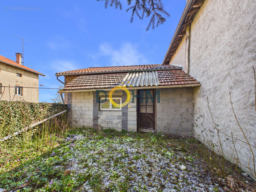 Maison à BELLEVUE-LA-MONTAGNE