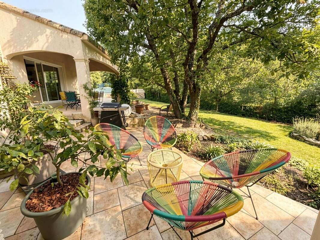   - Maison à AUBENAS