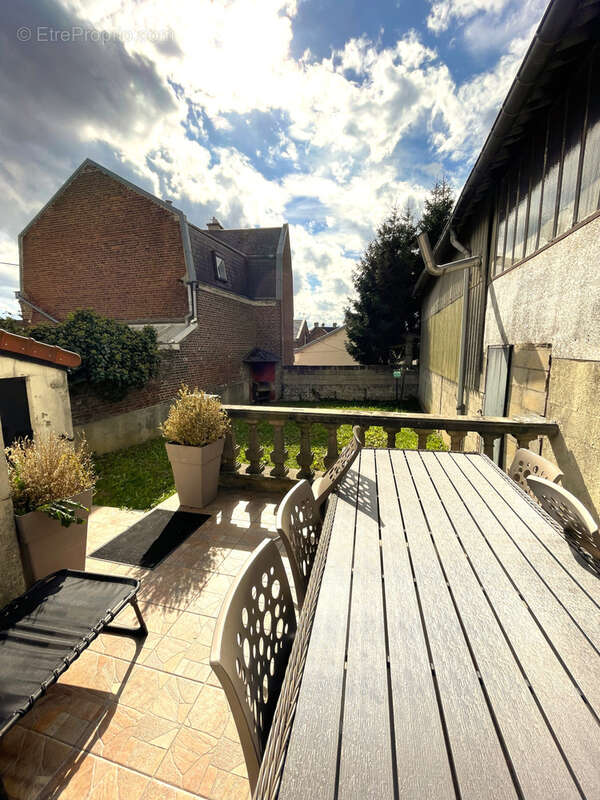Maison à SAINT-QUENTIN