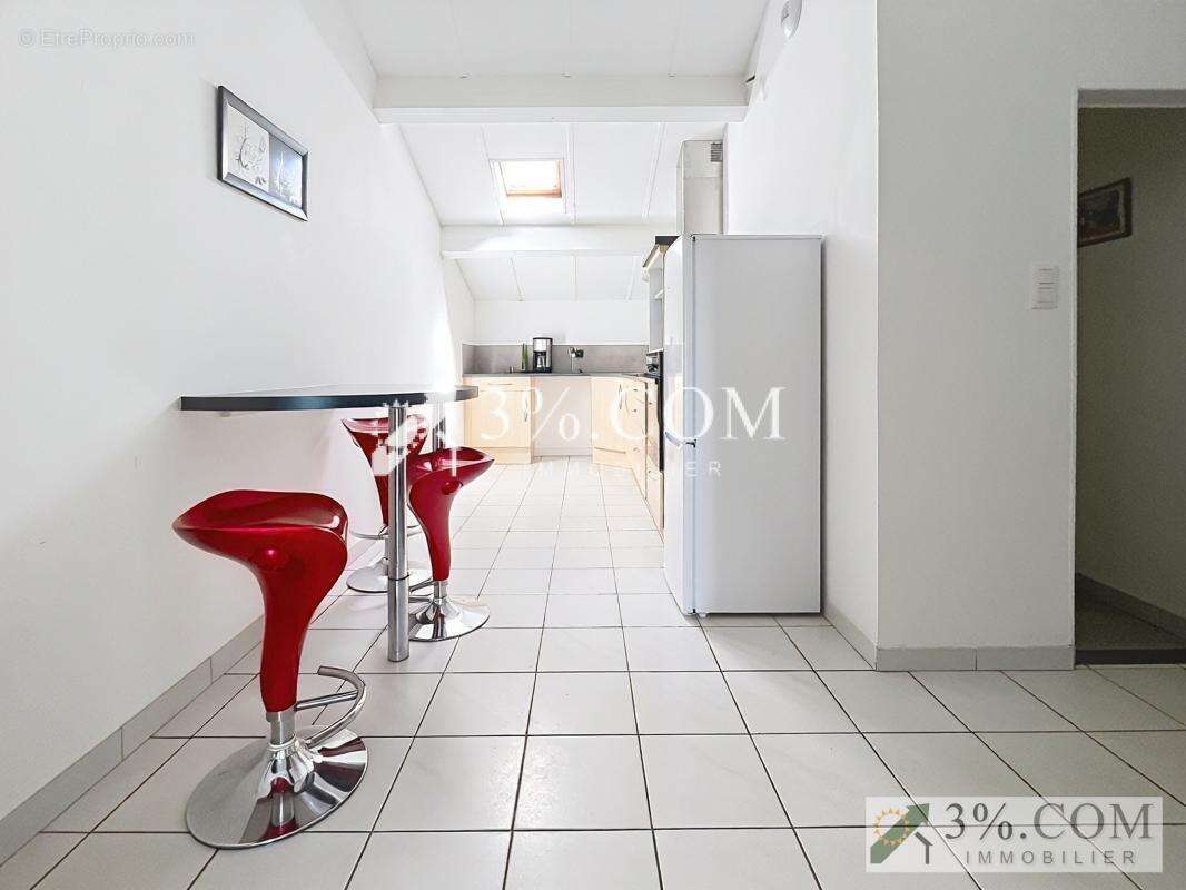 Maison 153 m2  habitables avec 2 logements indépendants et u - photo 9