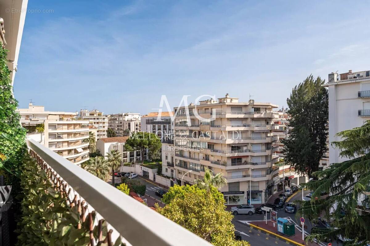 Appartement à CANNES