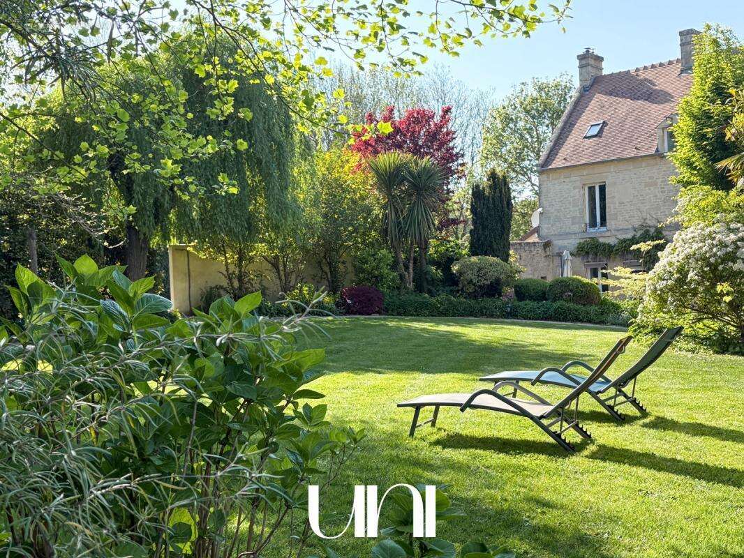 Maison à FONTAINE-HENRY