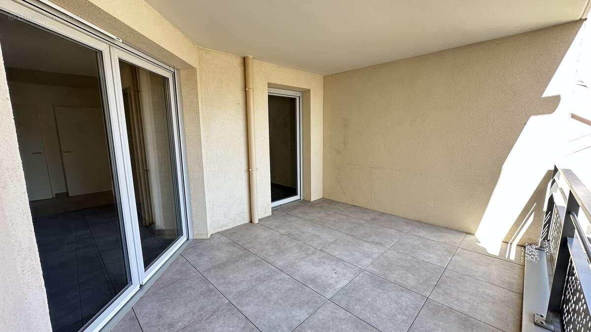 Appartement à SIX-FOURS-LES-PLAGES