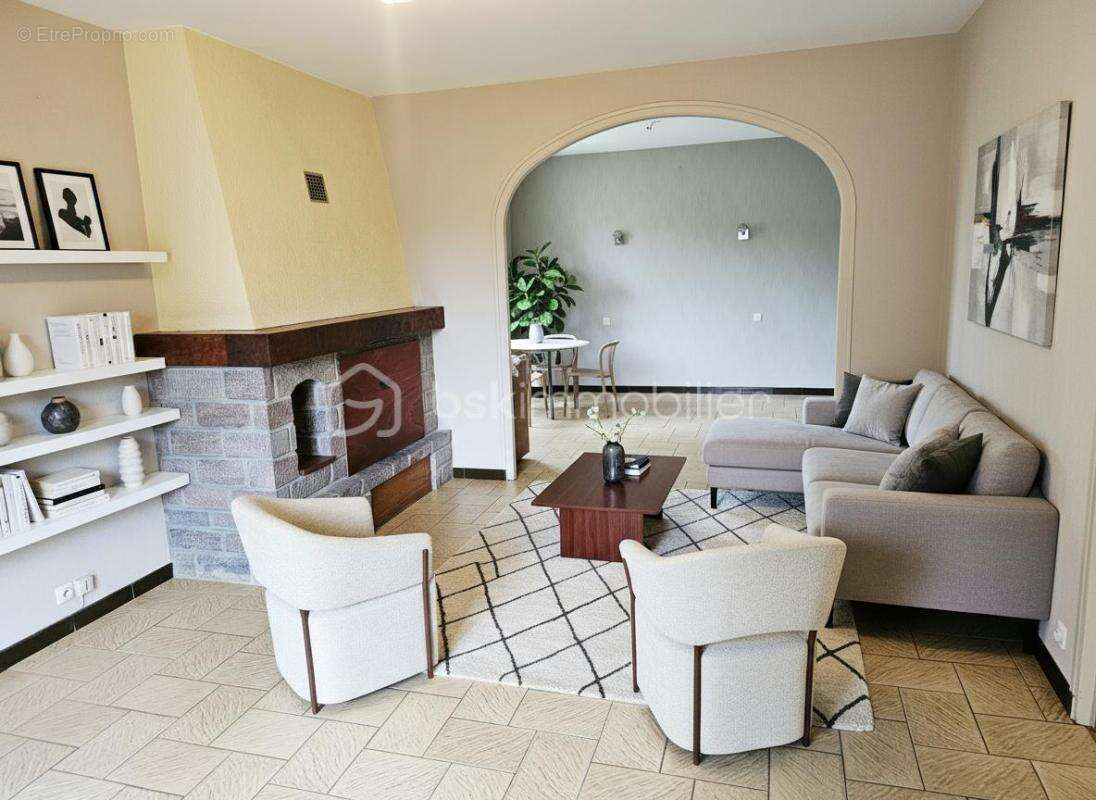 Maison à MAURE-DE-BRETAGNE