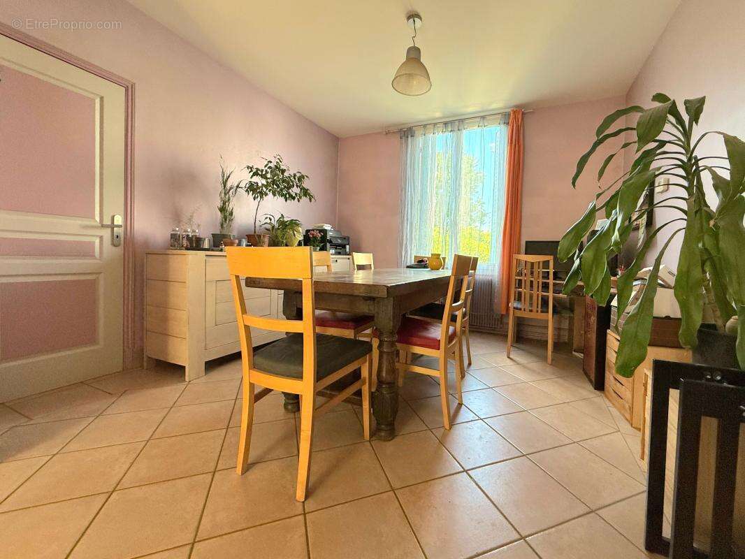 Maison à vendre à Chenôve, individuelle, dépendances, 4 chambres - photo 4