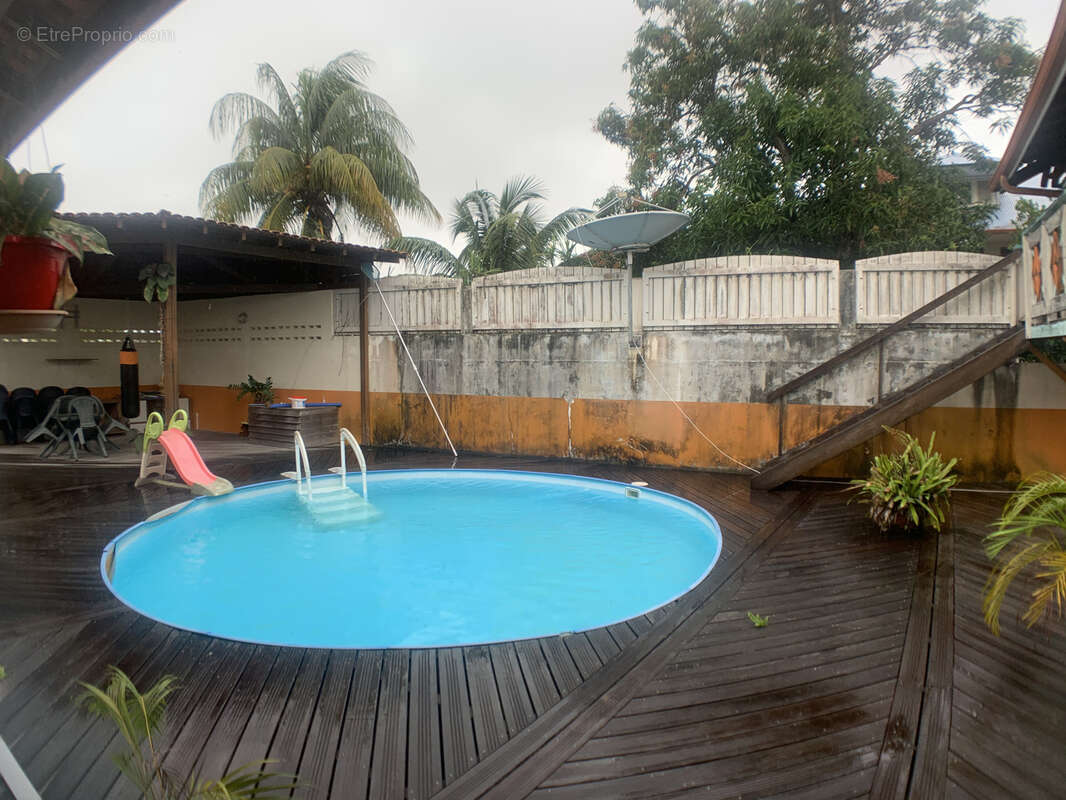 Maison à REMIRE-MONTJOLY