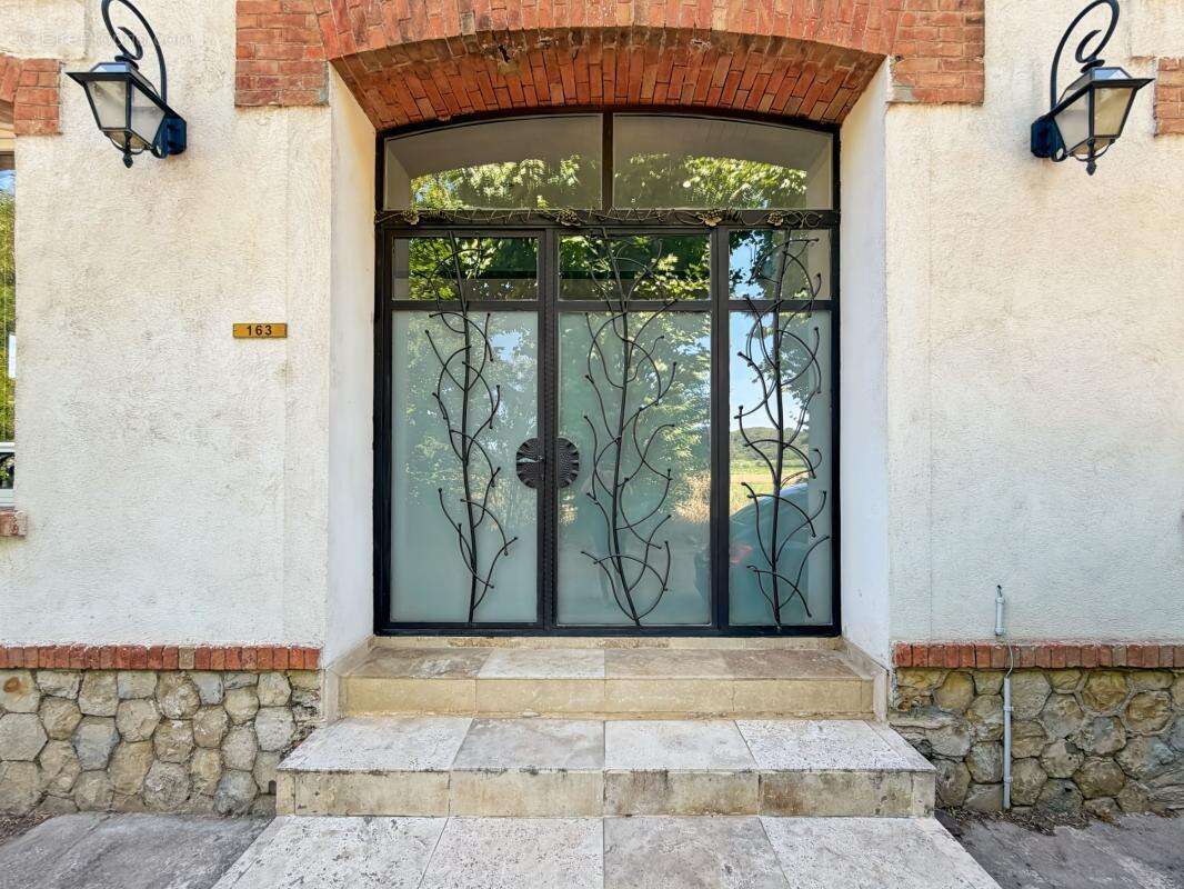 Appartement à PIERREFEU-DU-VAR