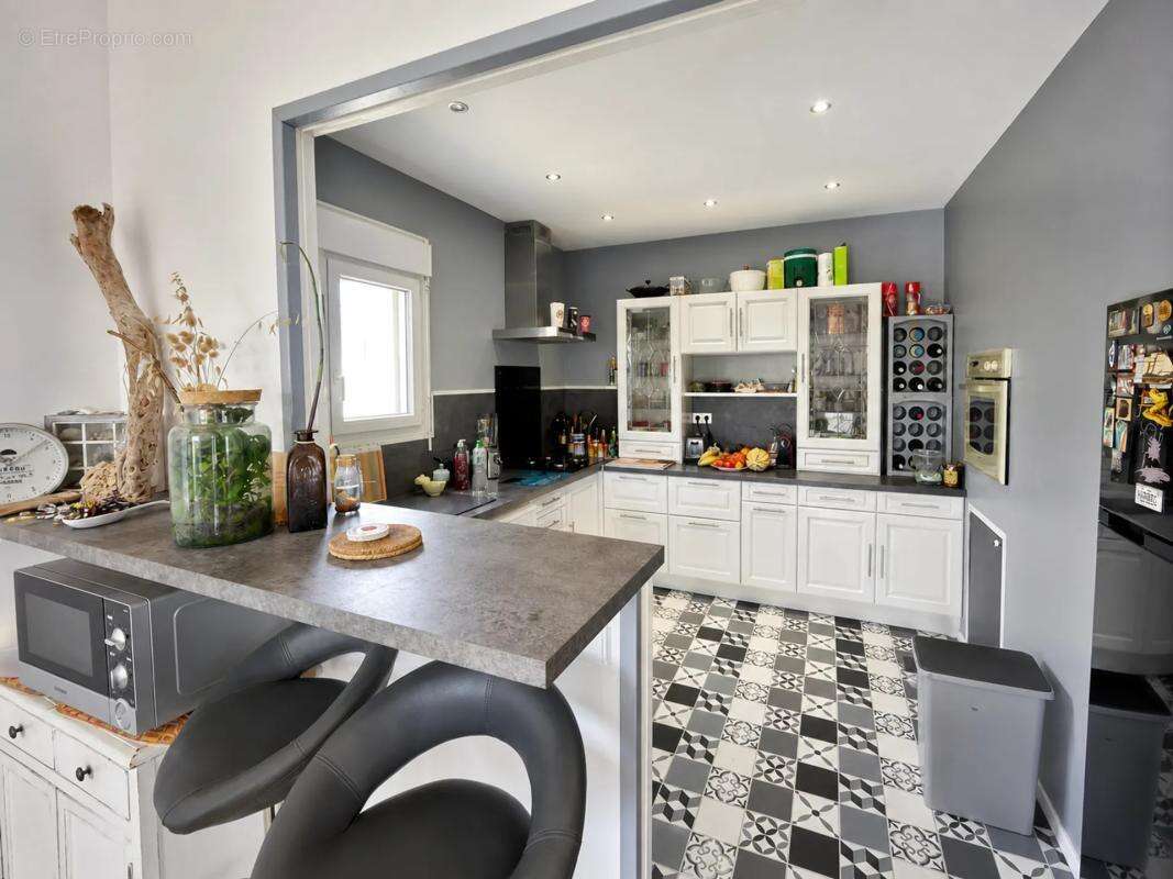 Haut de villa de 4 pièces de 94 m² à La Seyne-sur-Mer - photo 4