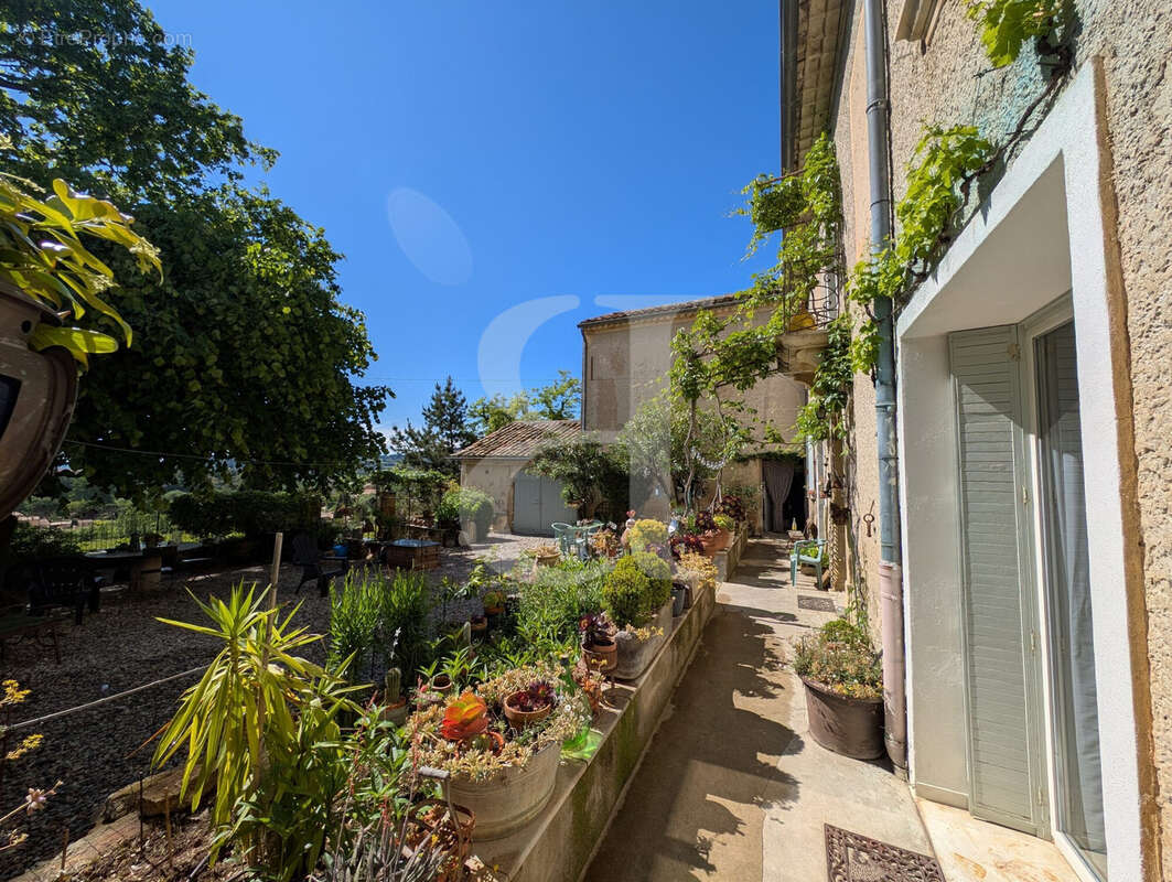 Maison à VAISON-LA-ROMAINE