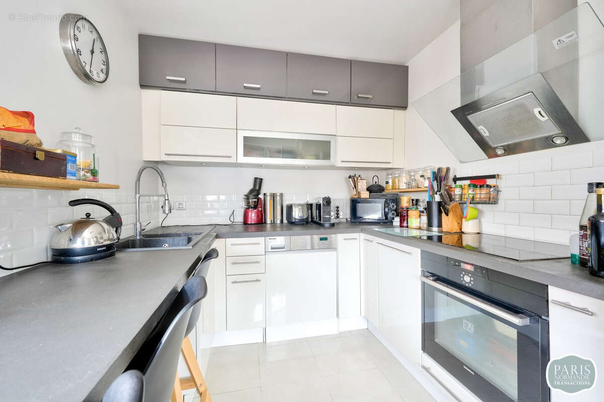 Appartement à PARIS-15E