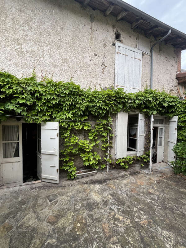 Maison à ROCHECHOUART