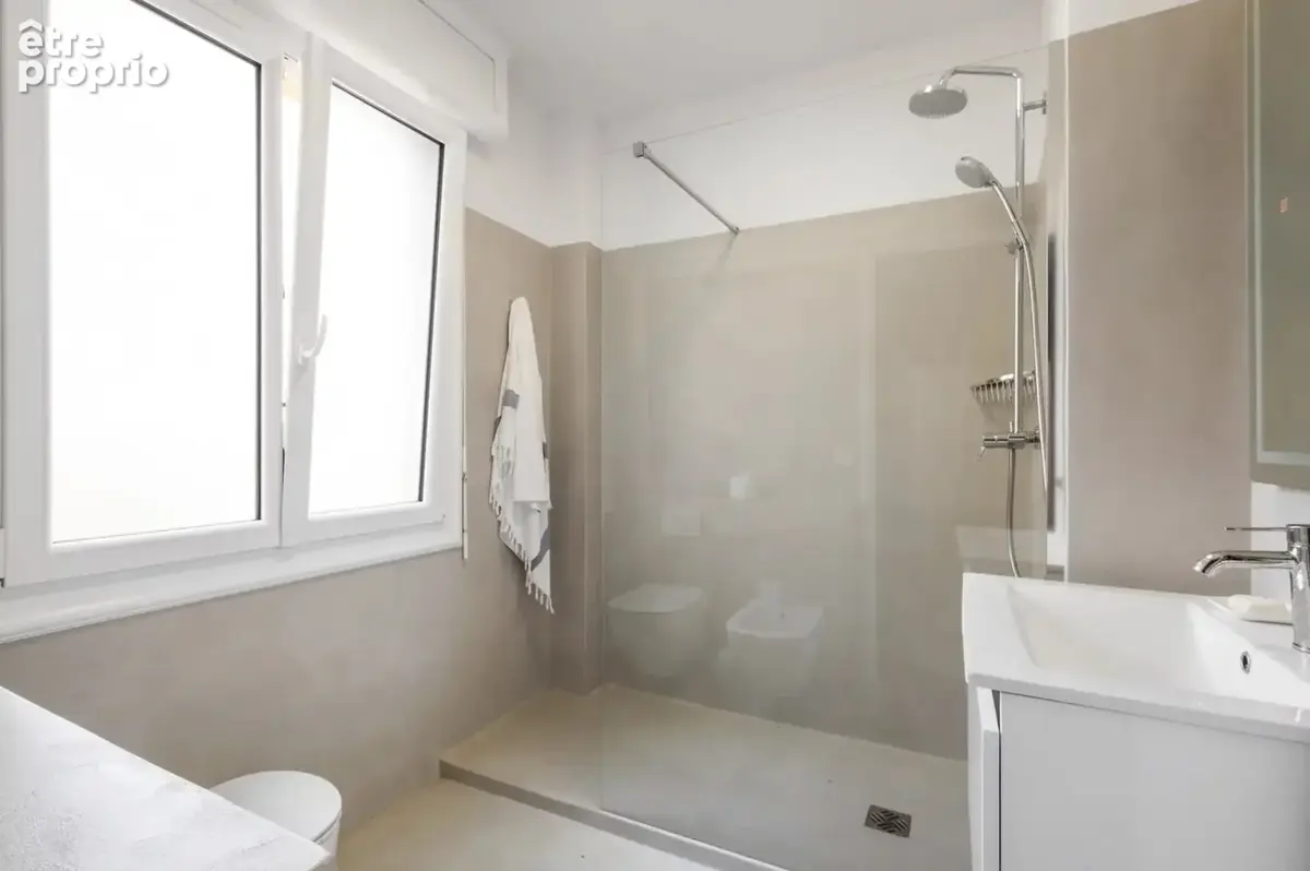 Cannes le suquet – appartement de charme avec terrasse et vue mer panoramique - photo 9