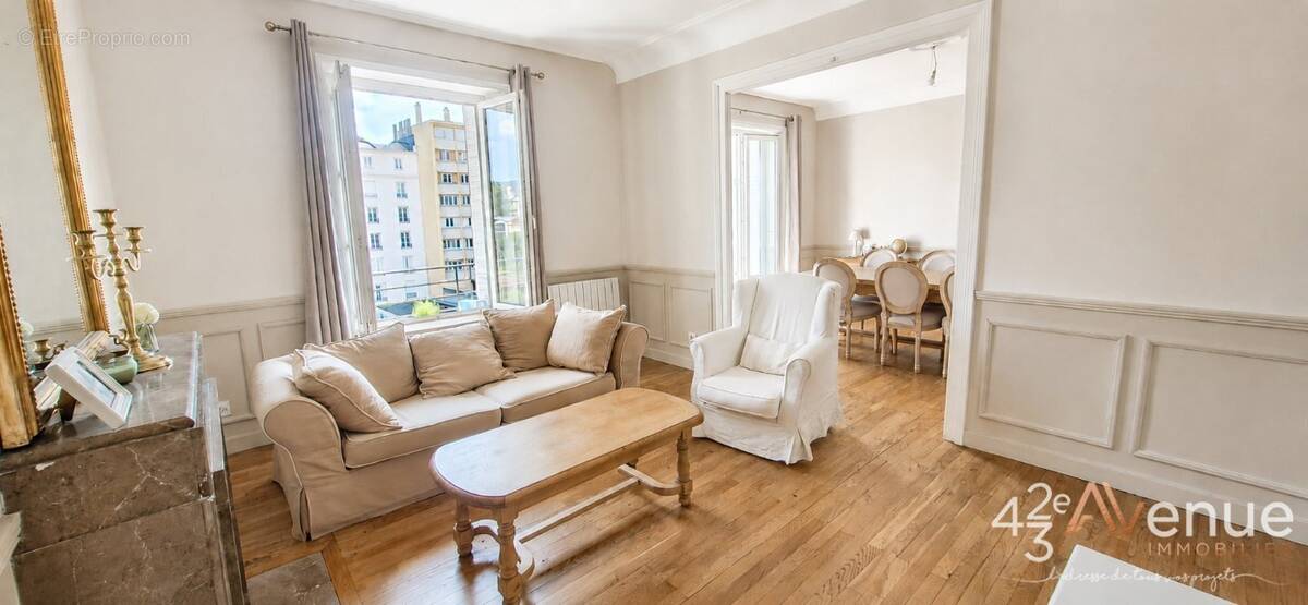 Appartement à SAINT-ETIENNE