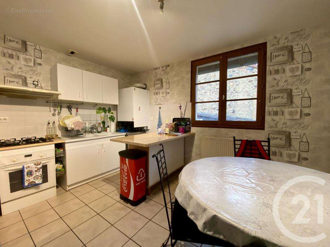 Appartement à CHAILLAC-SUR-VIENNE