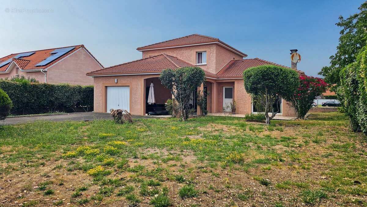 Maison à vendre 5 pièces, 4 chambres avec jardin et garage à LALOUBERE (65) - photo 32