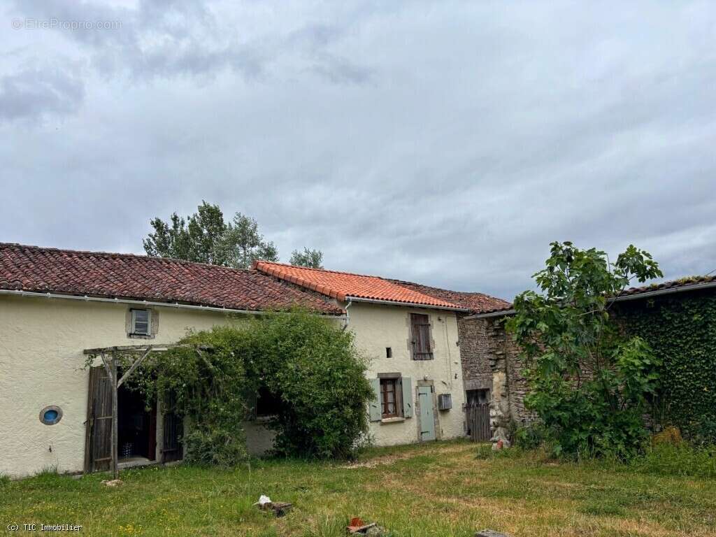 Maison de Campagne avec Dépendance 10 Minutes de Champagne-Mouton - photo 31