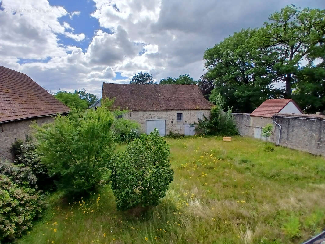 Exclusivité , maison de famille avec des grandes dépendances, entre Le Lac de Crescent et Lormes, Morvan à moi - photo 18