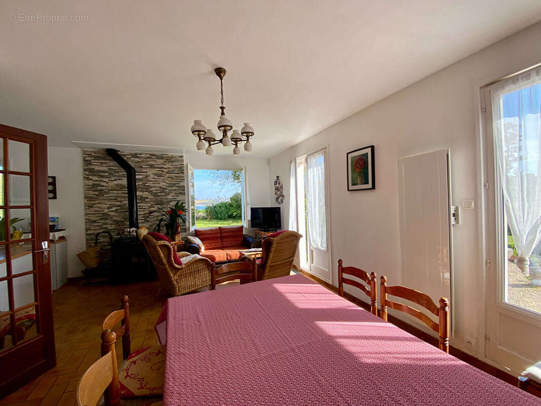 Maison à PLOUGUERNEAU