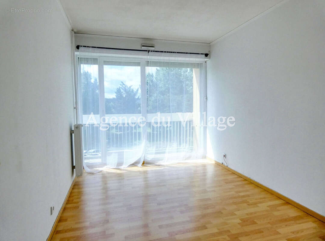 Appartement à ELANCOURT