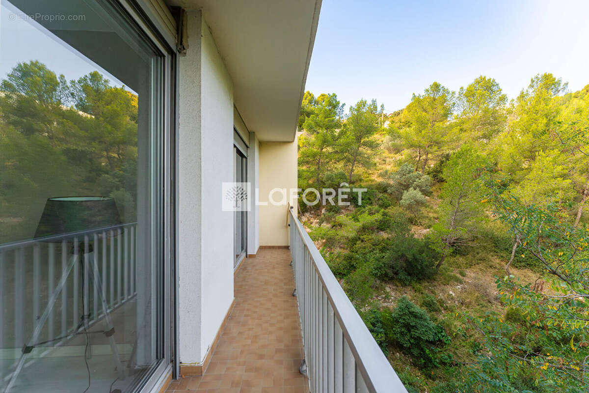 Appartement à MARSEILLE-8E