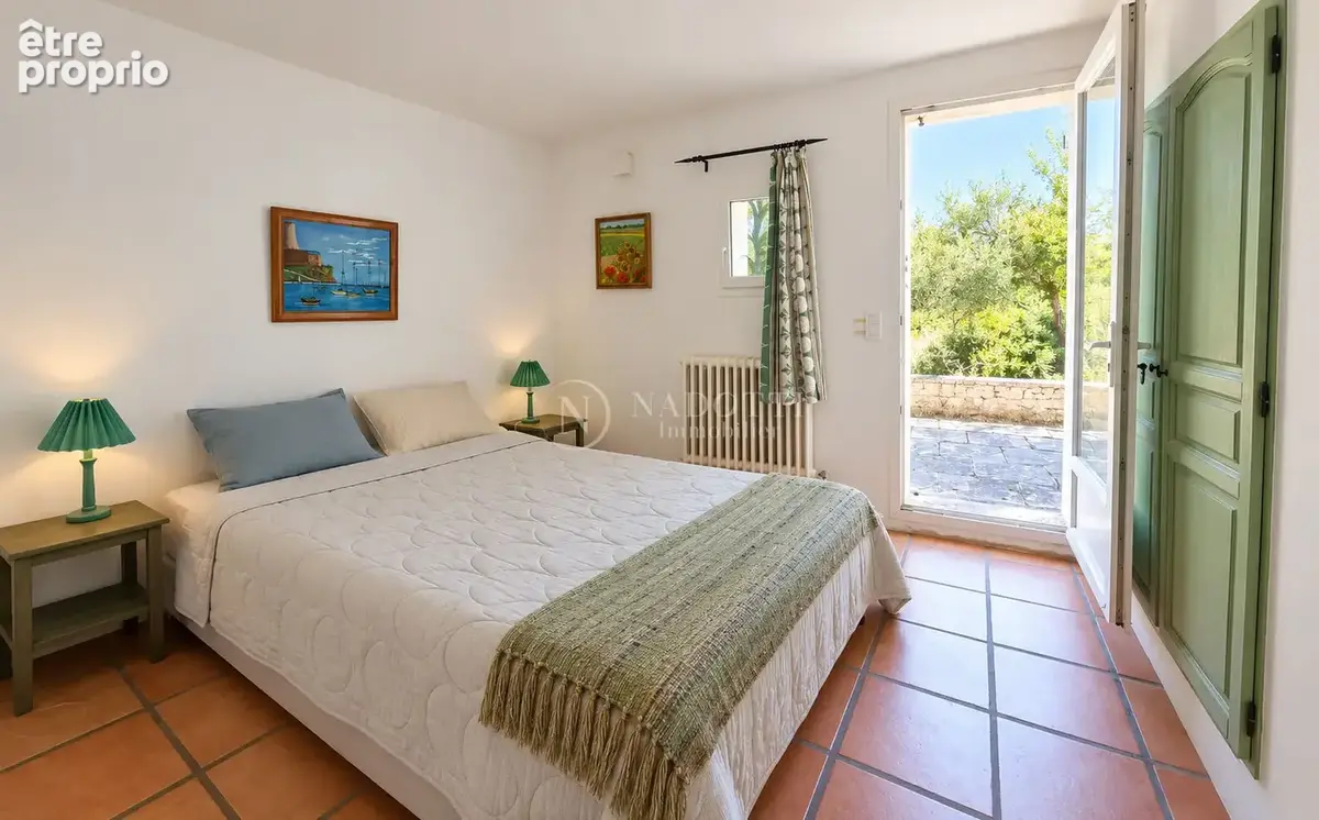 Lourmarin Villa 135m2 sur 5045 m2 terrain avec piscine - photo 12