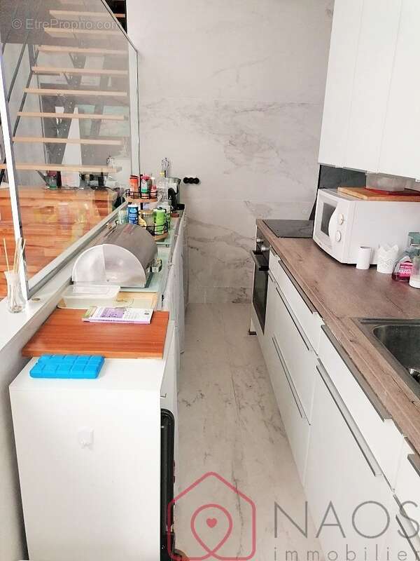 Maison à MANDRES-LES-ROSES