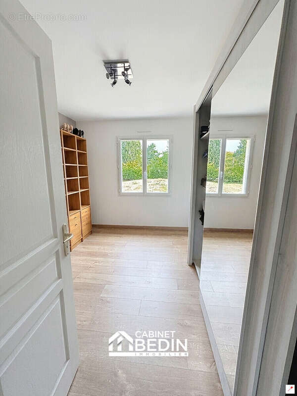 Maison 198 m² à Parentis-En-Born  - photo 8