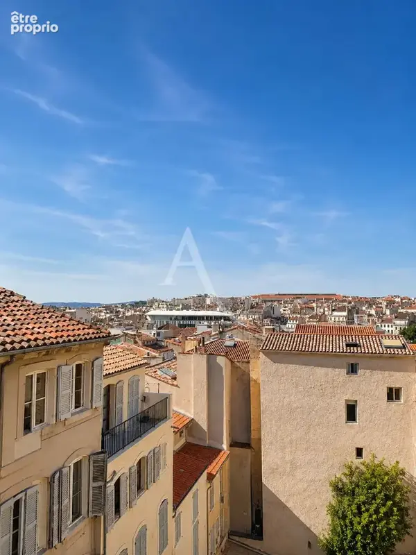 Thiers - T3 - Terrasse / Dernier étage / Vue dégagée - photo 3