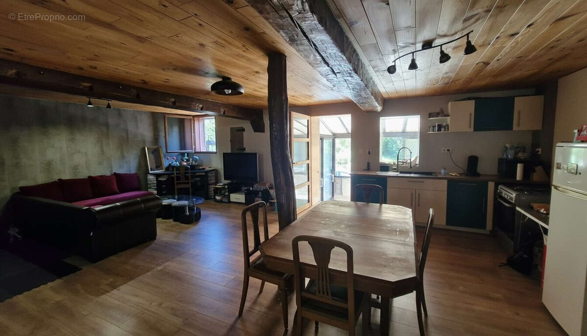Maison 113 m² à Auvillars-Sur-Saone  - photo 2