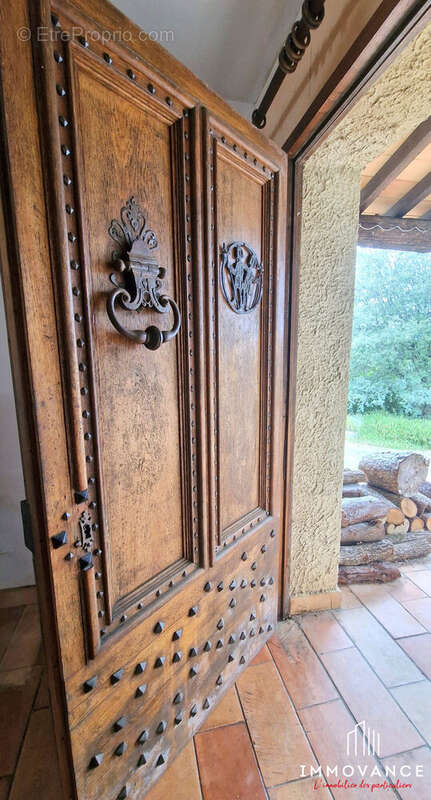 Maison à VAILHAUQUES