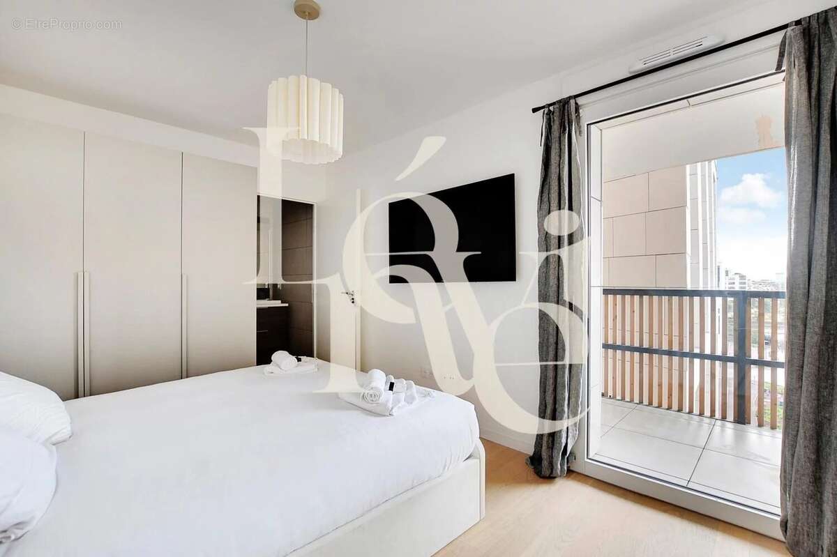 Appartement à CLICHY