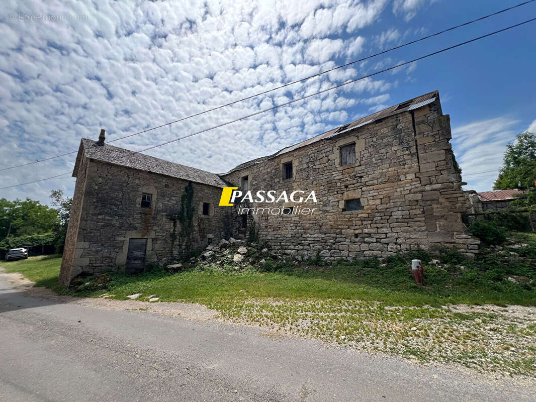 A VENDRE - Maison d'habitation avec dépendances - PALMAS D'AVEYRON - photo 12