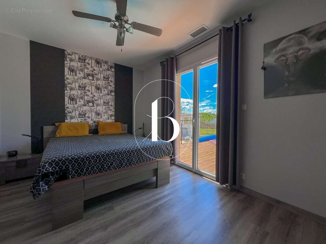 Maison 100 m² à Orgnac-L'aven  - photo 18