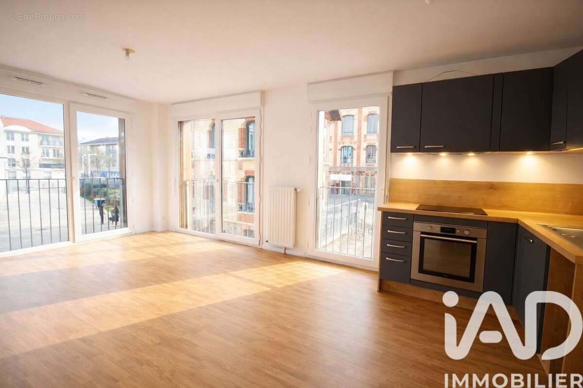 Photo 3 - Appartement à NANTERRE