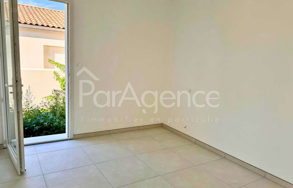 Maison trois chambres - Garage - Centre-ville - photo 8