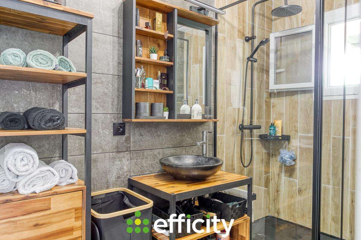 Appartement à ROUSSILLON