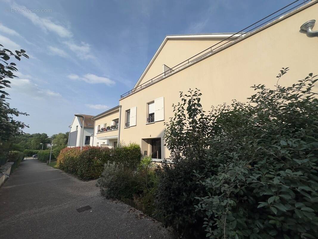 Appartement à FERRIERES-EN-BRIE