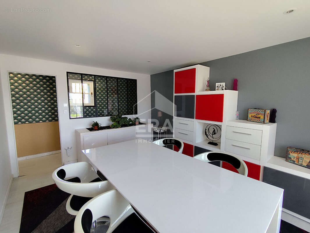 Maison à MAUPREVOIR