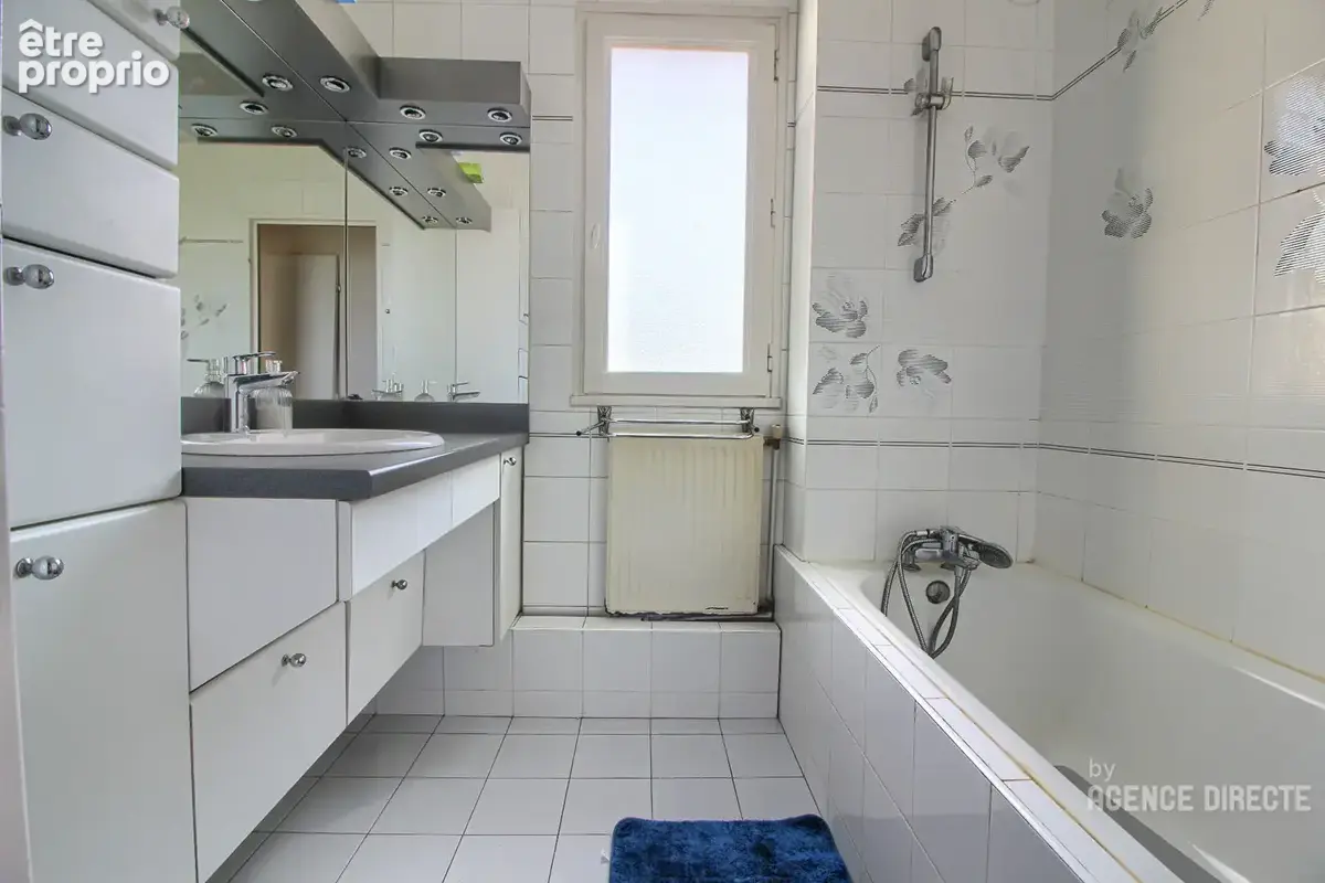 Appartement Rennes T6 - 102 m2 - Dernier étage avec balcon - cave et place de parking ! - photo 16