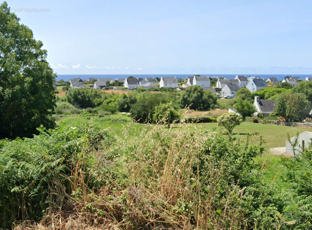 Terrain à PLOUHINEC