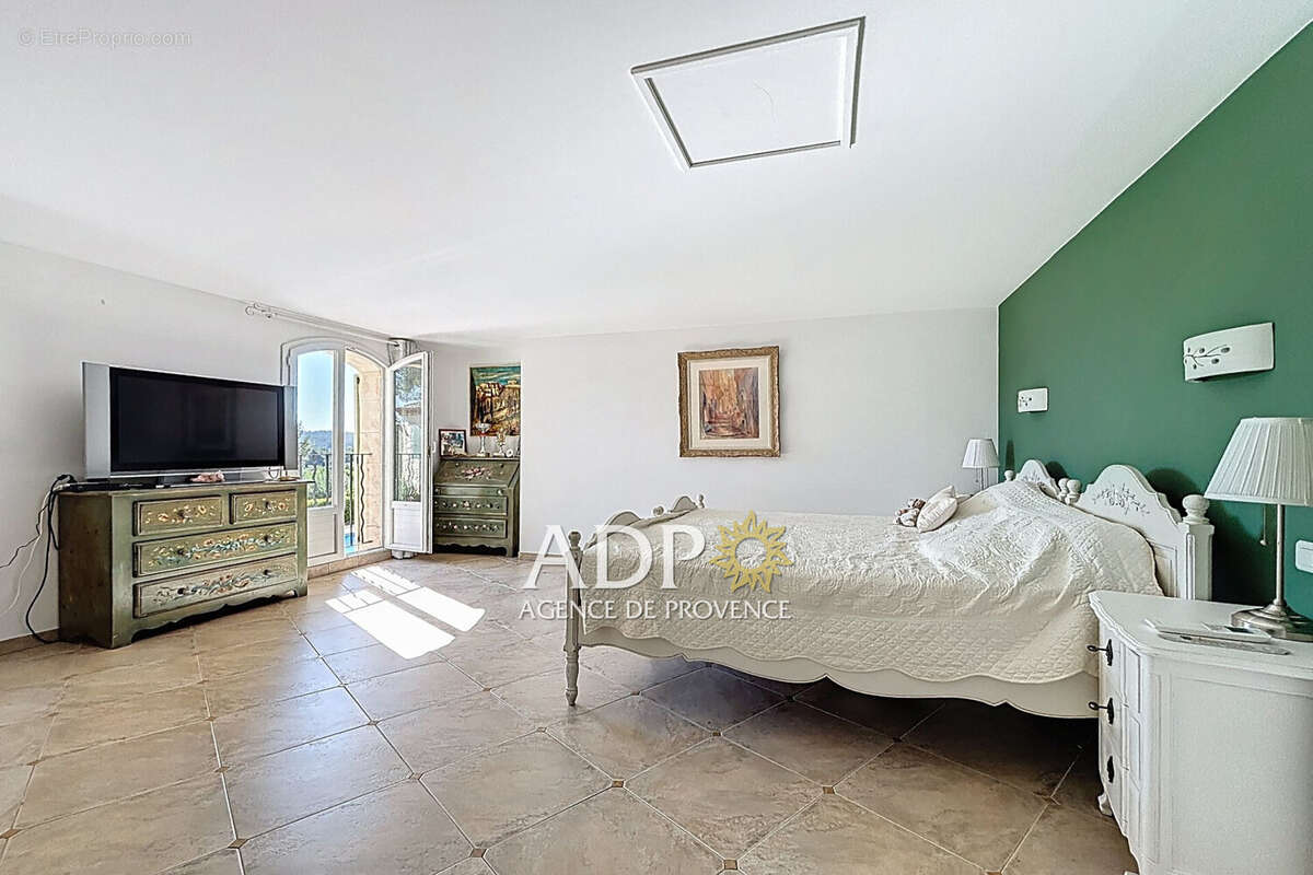 Maison à MOUANS-SARTOUX