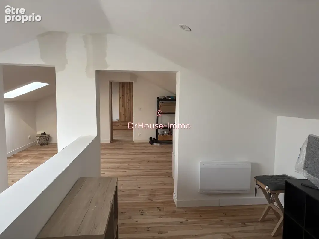 Maison 141 m² à Bonnes  - photo 8