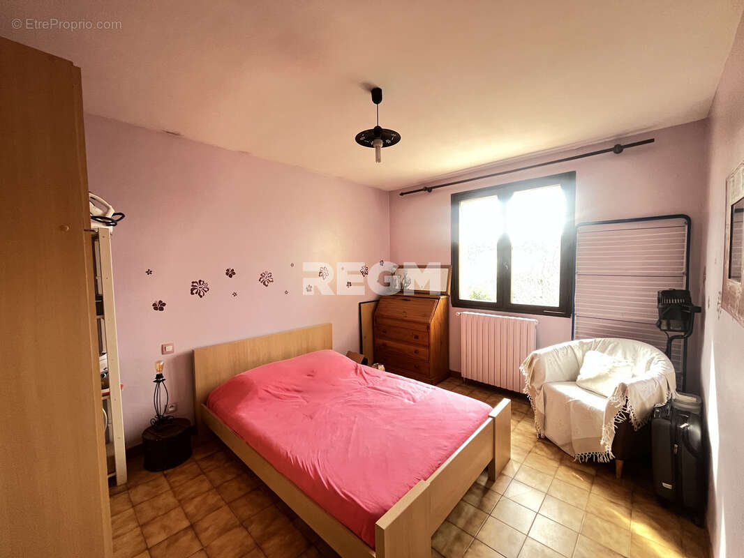 Maison à MAUGUIO