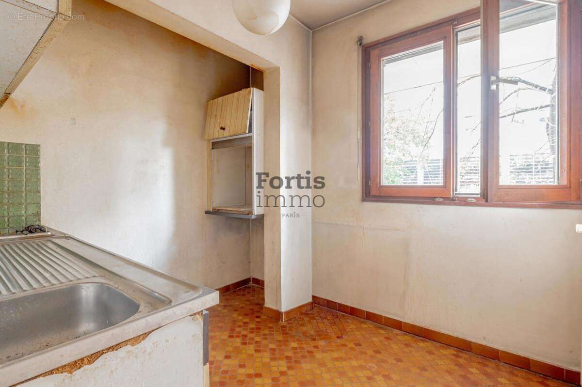 Appartement à PARIS-4E