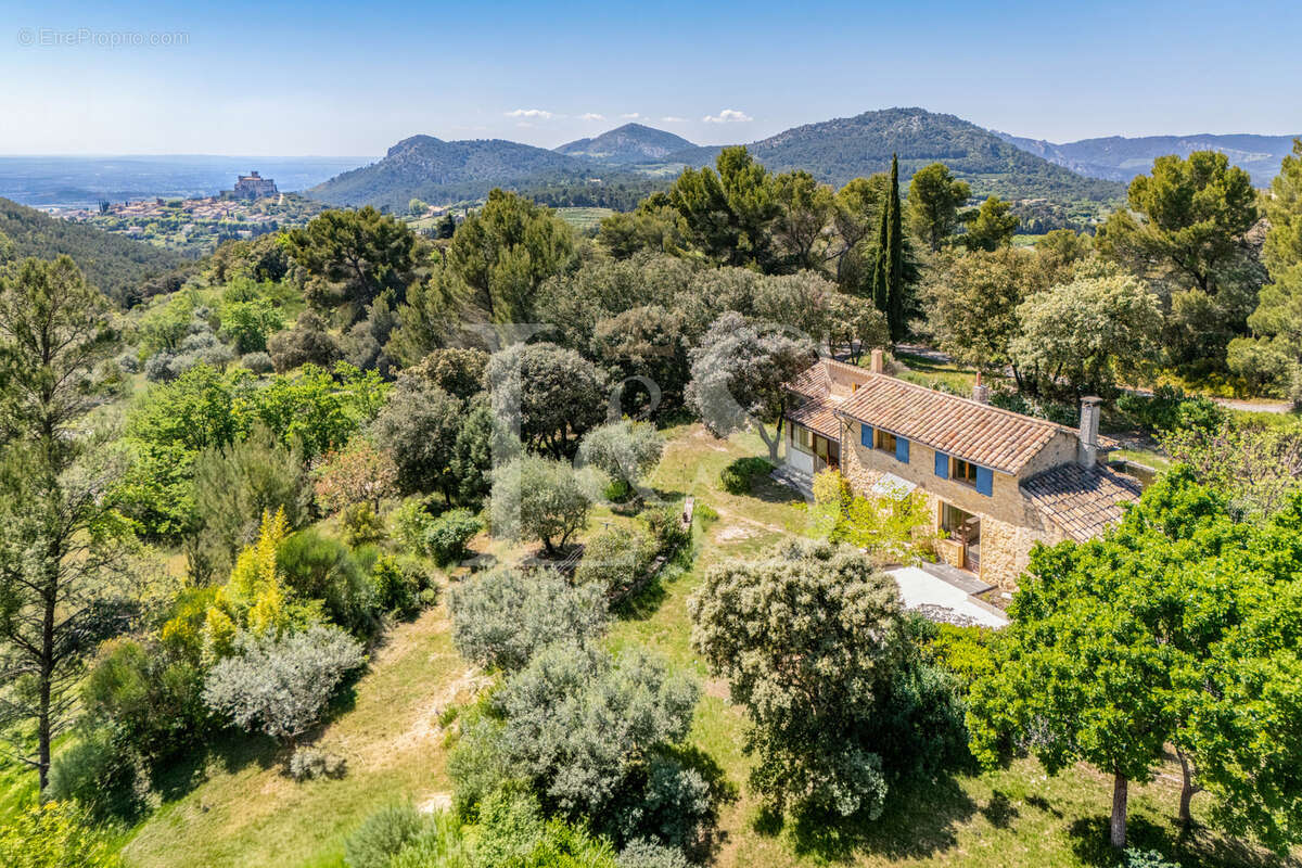 Maison à LE BARROUX