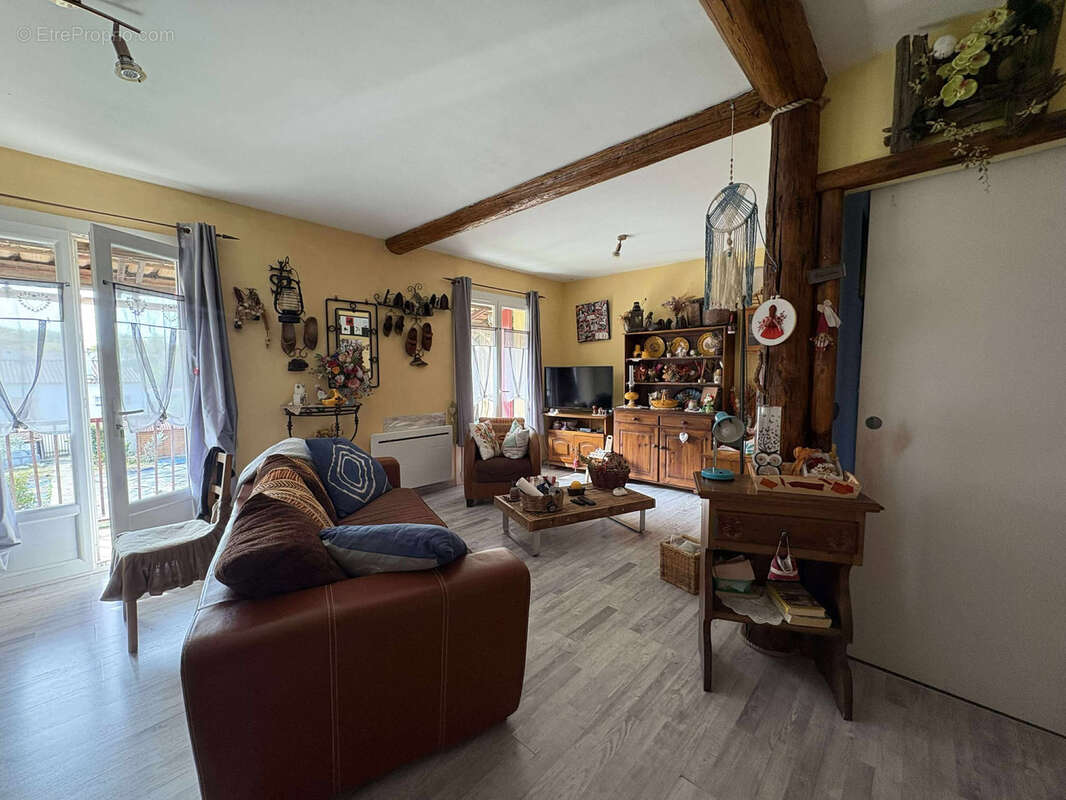 Maison à SAINT-MARTIN-DE-CRAU