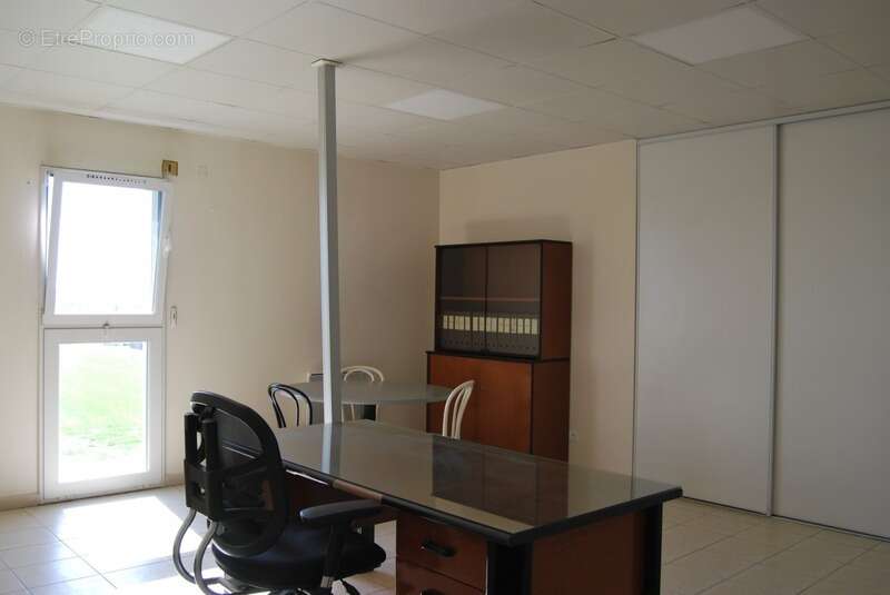 Commerce à FONTCLAIREAU